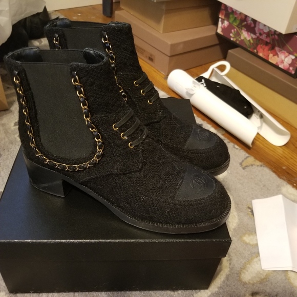 Chanel boots - Picture 4 of 5